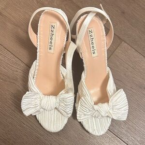 Women's Elegant Cream Bow Heels